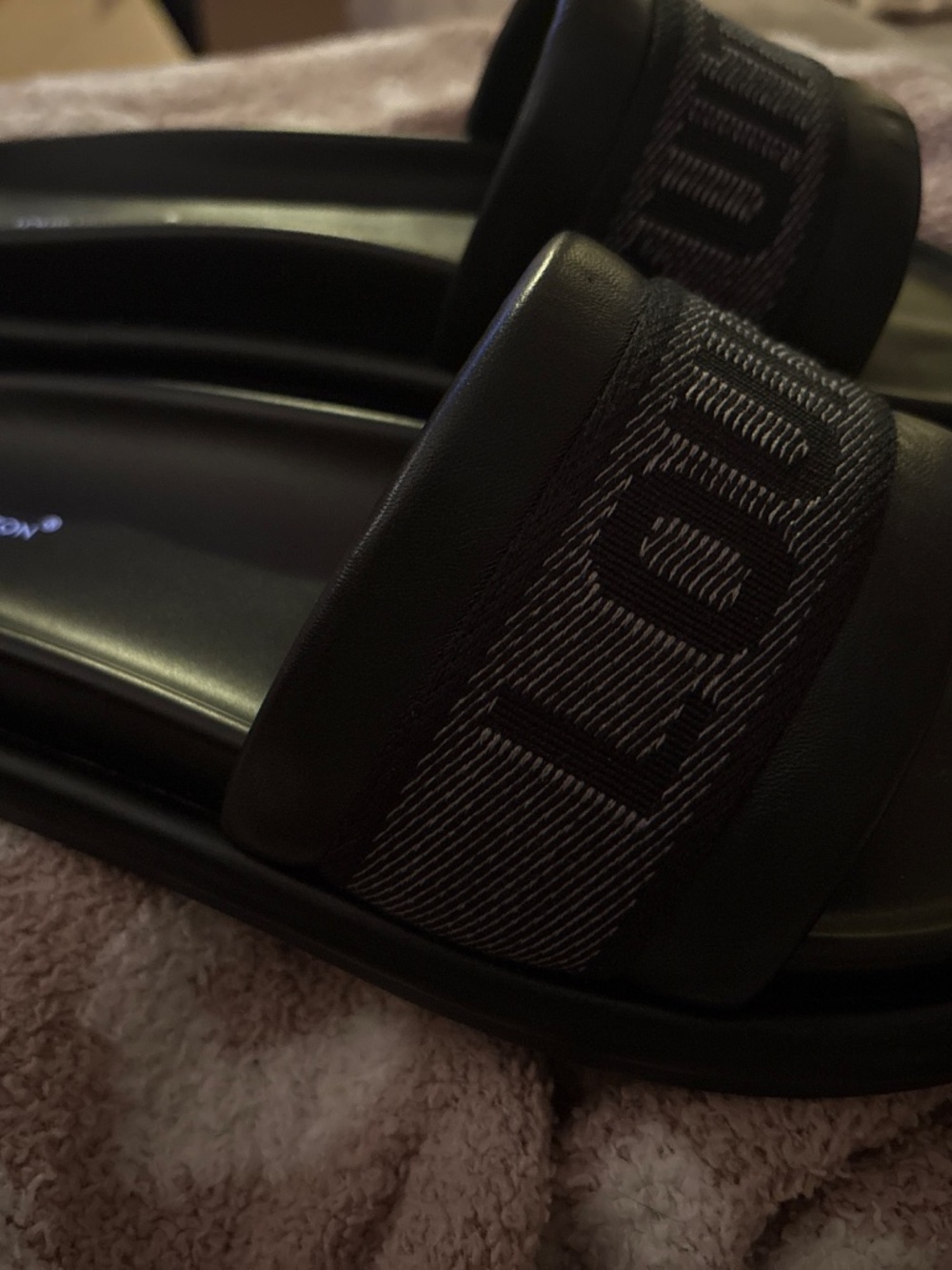 Louis Vuitton Slides - Picture 2 of 3